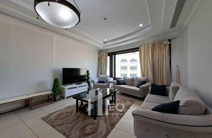 Apartment - 2 Bedrooms - 2 Bathrooms for rent in East Porto Drive - Porto Arabia - The Pearl Island - Doha