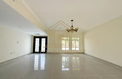 Compound - 4 Bedrooms - 4 Bathrooms for rent in Al Hanaa Street - Al Gharrafa - Doha