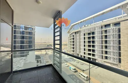 Apartment - 2 Bedrooms - 3 Bathrooms for sale in Boulevard View - Yasmeen City - Lusail