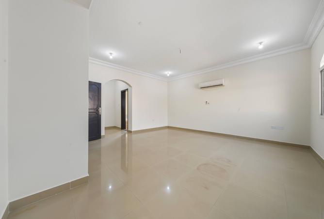 1021870 - Property Image 3