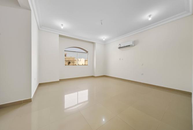 1021870 - Property Image 2