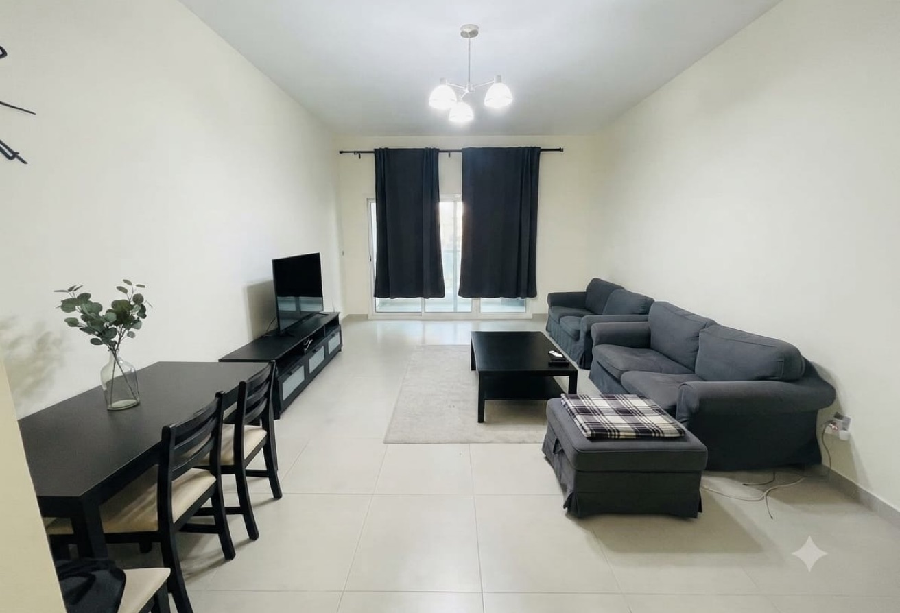 ELEGANT FULLY FURNISHED APARTMENT INCLUDING BILLS thumbnail 9