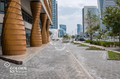 Show Room - Studio for rent in Marina Residences 195 - Marina District - Lusail