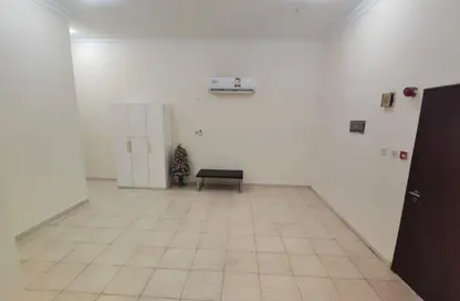 Apartment - 1 Bathroom for rent in Old Airport Road - Doha Apartment - 1 Bathroom for rent in Old Airport Road - Doha