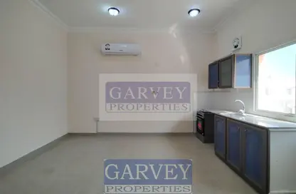Apartment - 1 Bathroom for rent in Lejbailat - Doha