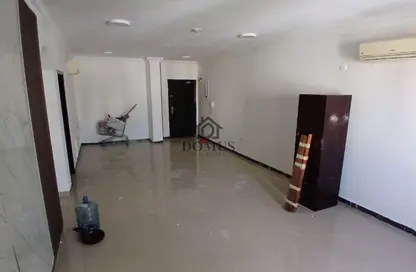 Apartment - 2 Bedrooms - 2 Bathrooms for rent in Hiteen Street - Al Muntazah - Doha