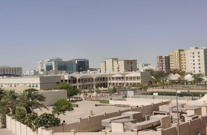 Apartment - 2 Bedrooms - 1 Bathroom for rent in Al Sadd Road - Al Sadd - Doha