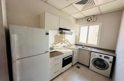 Apartment - 2 Bedrooms - 2 Bathrooms for rent in Umm Ghuwalina - Umm Ghuwailina - Doha