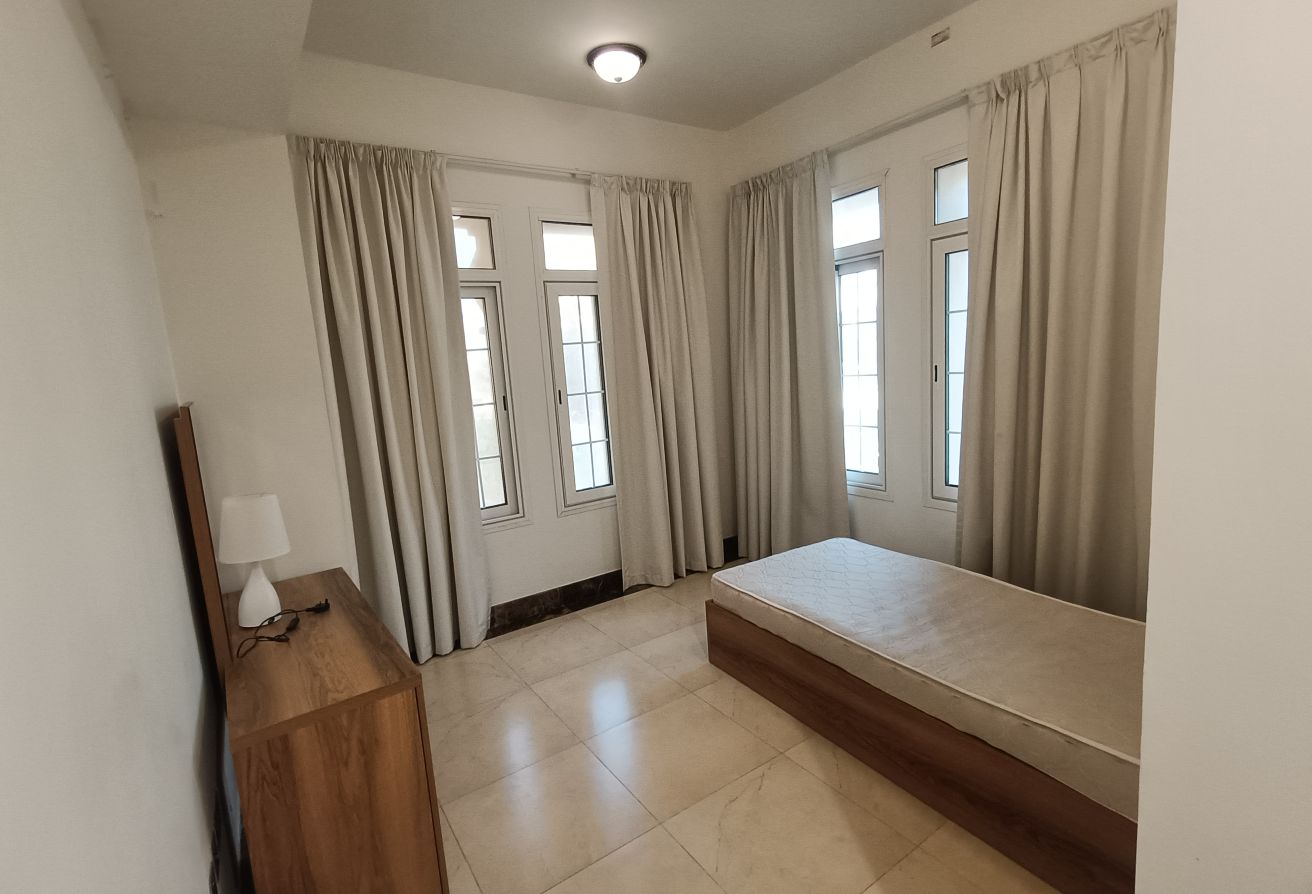 DUPLEX 3BHK+ Maid |FULLY FURNISHED| Fox Hills thumbnail 18