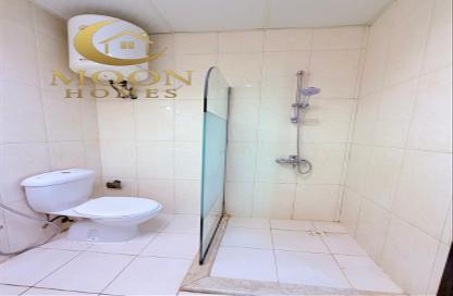 Apartment - 1 Bedroom - 2 Bathrooms for rent in Umm Ghwailina Comm - Umm Ghuwalina - Umm Ghuwailina - Doha