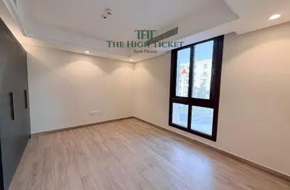 Apartment - 3 Bedrooms - 3 Bathrooms for rent in Fox Hills South - Fox Hills - Lusail