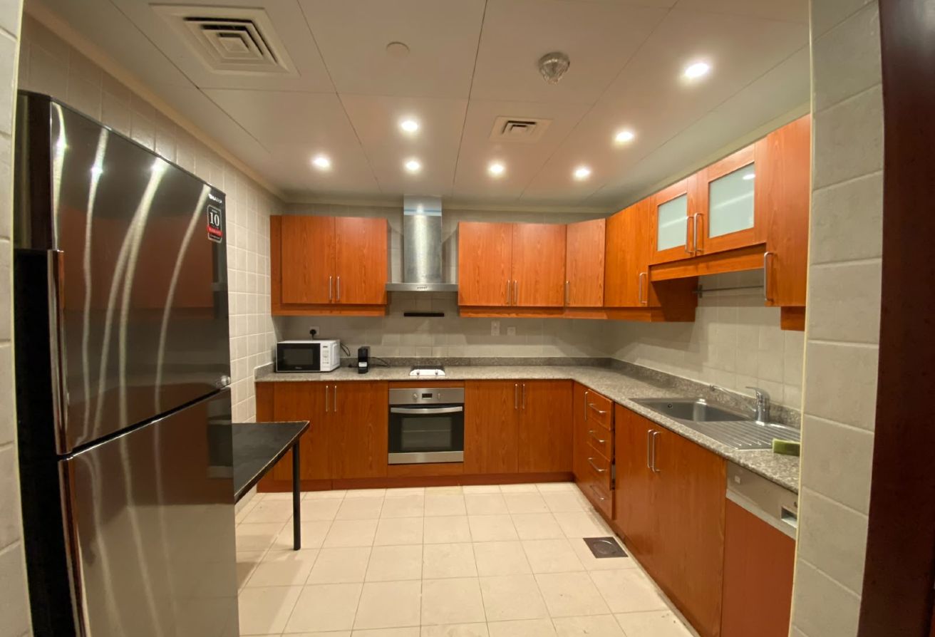 SPACIOUS 1 BEDROOM SEAVIEW BALCONY @7300 WITH BILL thumbnail 3
