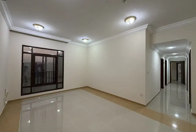 63921980 - Property Image 2
