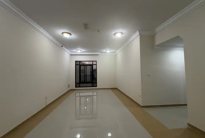 63921980 - Property Image 3