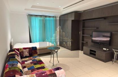 Apartment - Studio - 1 for rent in Tower 19 - Porto Arabia - The Pearl Island - Doha
