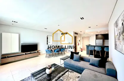 Apartment - 3 Bedrooms - 2 Bathrooms for sale in Marina Residences 195 - Marina District - Lusail