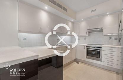 Apartment - 1 Bedroom - 2 Bathrooms for rent in Carnaval - Qanat Quartier - The Pearl Island - Doha