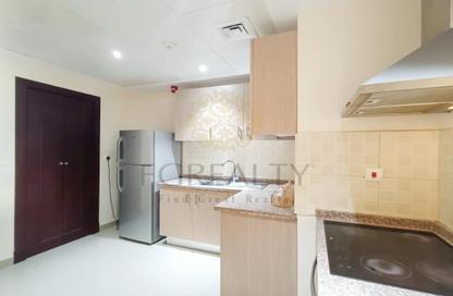 Apartment - 1 Bedroom - 2 Bathrooms for rent in West Porto Drive - Porto Arabia - The Pearl Island - Doha