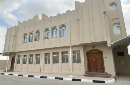 Apartment - 5 Bedrooms - 6 Bathrooms for sale in Al Wakra - Al Wakra - Al Wakrah - Al Wakra