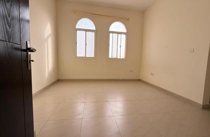 Apartment - 5 Bedrooms - 6 Bathrooms for sale in Al Wakra - Al Wakra - Al Wakrah - Al Wakra
