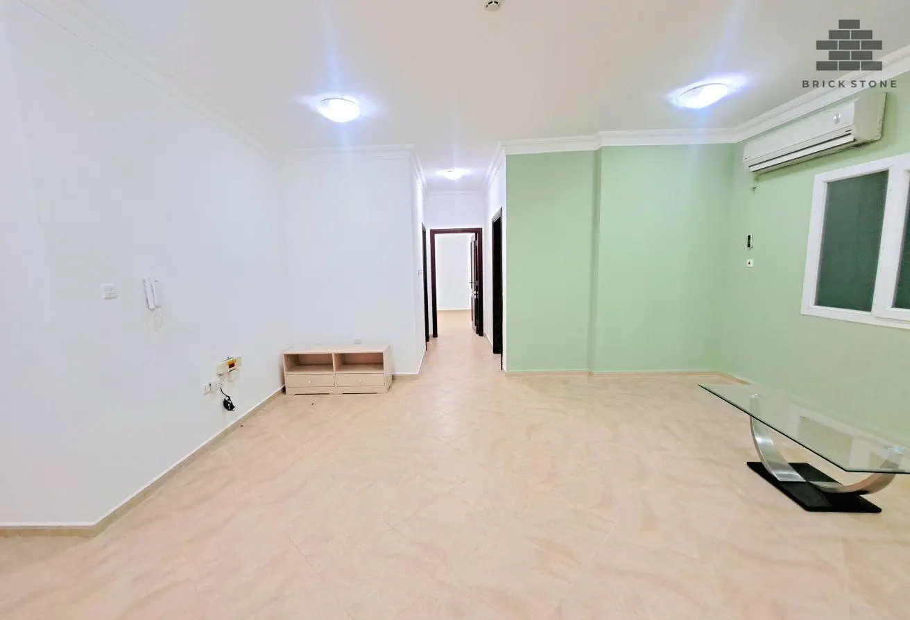 62182128 - Property Main Image