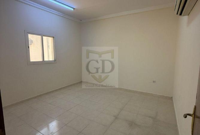 57678409 - Property Main Image