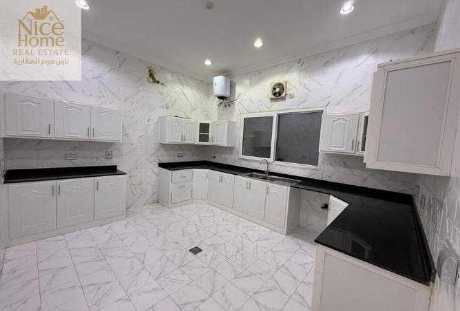 1027570 - Property Image 2