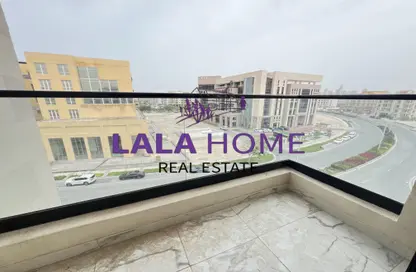 Apartment - 2 Bedrooms - 3 Bathrooms for rent in Regency Residence Fox Hills 1 - Lusail