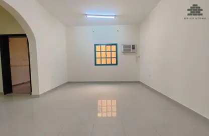 Apartment - 2 Bedrooms - 2 Bathrooms for rent in Bin Omran 28 - Fereej Bin Omran - Doha