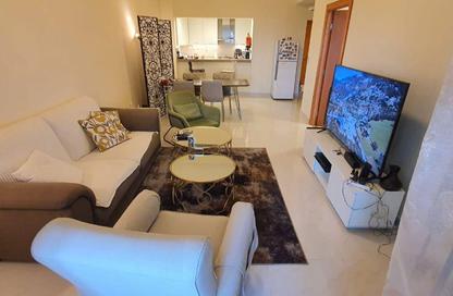 Apartment - 2 Bedrooms - 3 Bathrooms for rent in Tower 29 - Viva Bahriyah - The Pearl Island - Doha