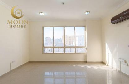 Apartment - 1 Bedroom - 1 Bathroom for rent in Umm Ghuwailina 4 - Umm Ghuwailina - Doha Apartment - 1 Bedroom - 1 Bathroom for rent in Umm Ghuwailina 4 - Umm Ghuwailina - Doha
