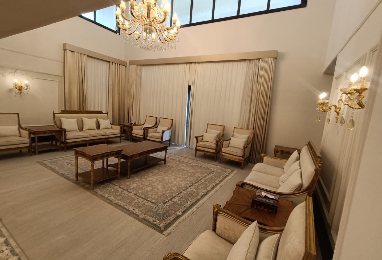Ultra-Luxury 5 BHK + 3 Maid room Penthouse thumbnail 2