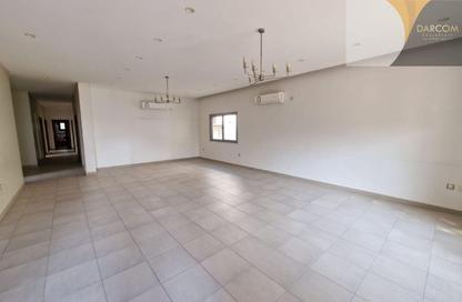 Villa - 3 Bedrooms - 4 Bathrooms for rent in Bab Al Rayyan - Muraikh - AlMuraikh - Doha