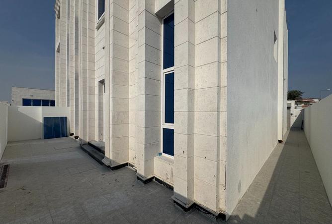 979763 - الصورة الرئيسية للعقار