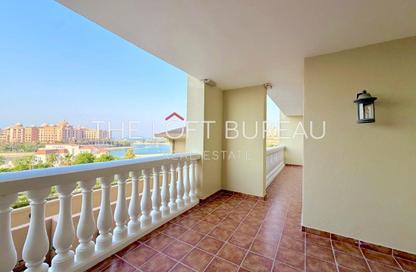 Apartment - 2 Bedrooms - 3 Bathrooms for rent in West Porto Drive - Porto Arabia - The Pearl Island - Doha