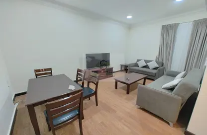 Apartment - 2 Bedrooms - 2 Bathrooms for rent in Anas Street - Fereej Bin Mahmoud North - Fereej Bin Mahmoud - Doha