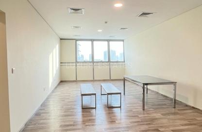 Apartment - 2 Bedrooms - 4 Bathrooms for rent in Zig Zag Tower B - Zig Zag Towers - West Bay - Doha Apartment - 2 Bedrooms - 4 Bathrooms for rent in Zig Zag Tower B - Zig Zag Towers - West Bay - Doha