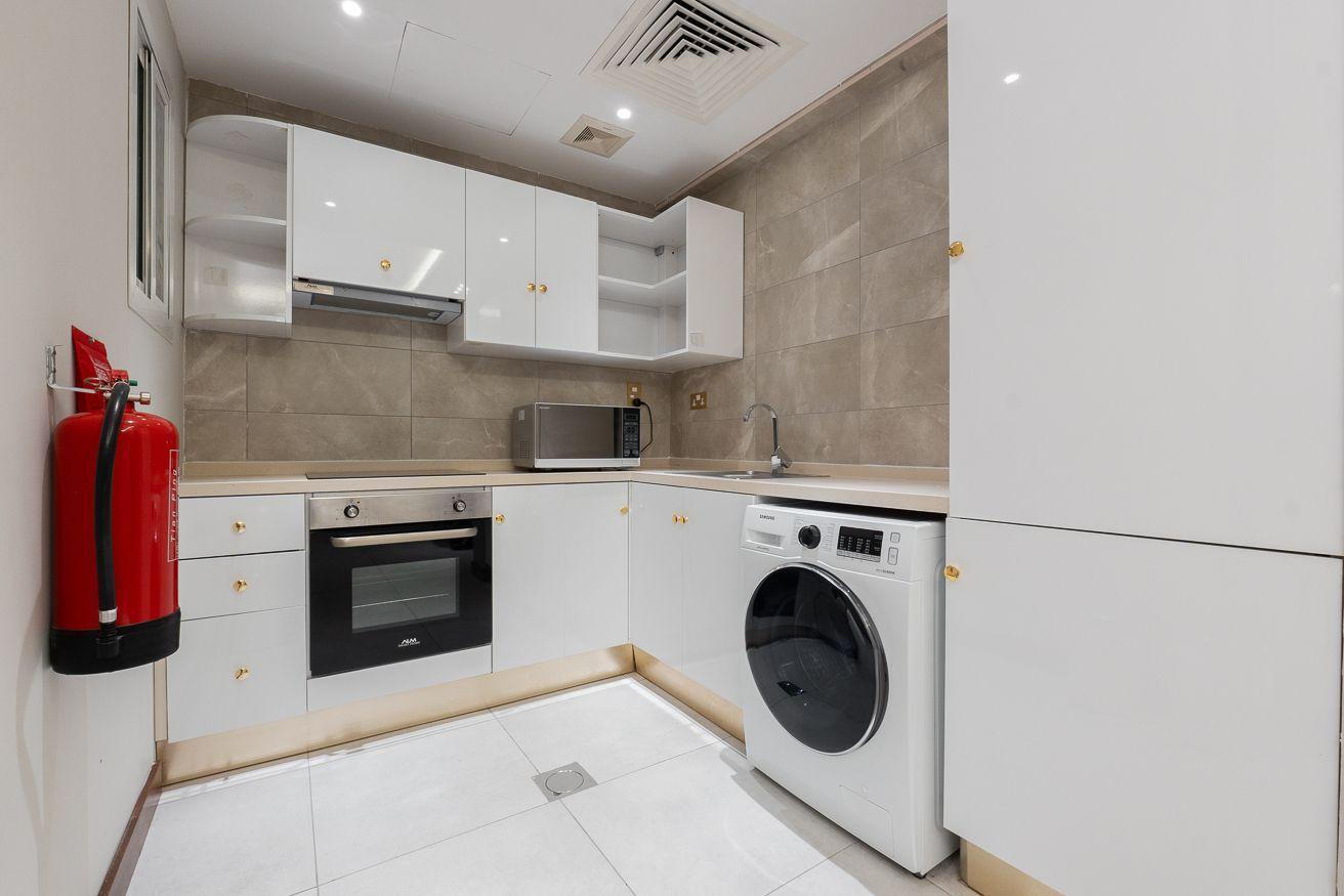 Furnished 1 Bedroom w/ Balcony | Al Mansoura