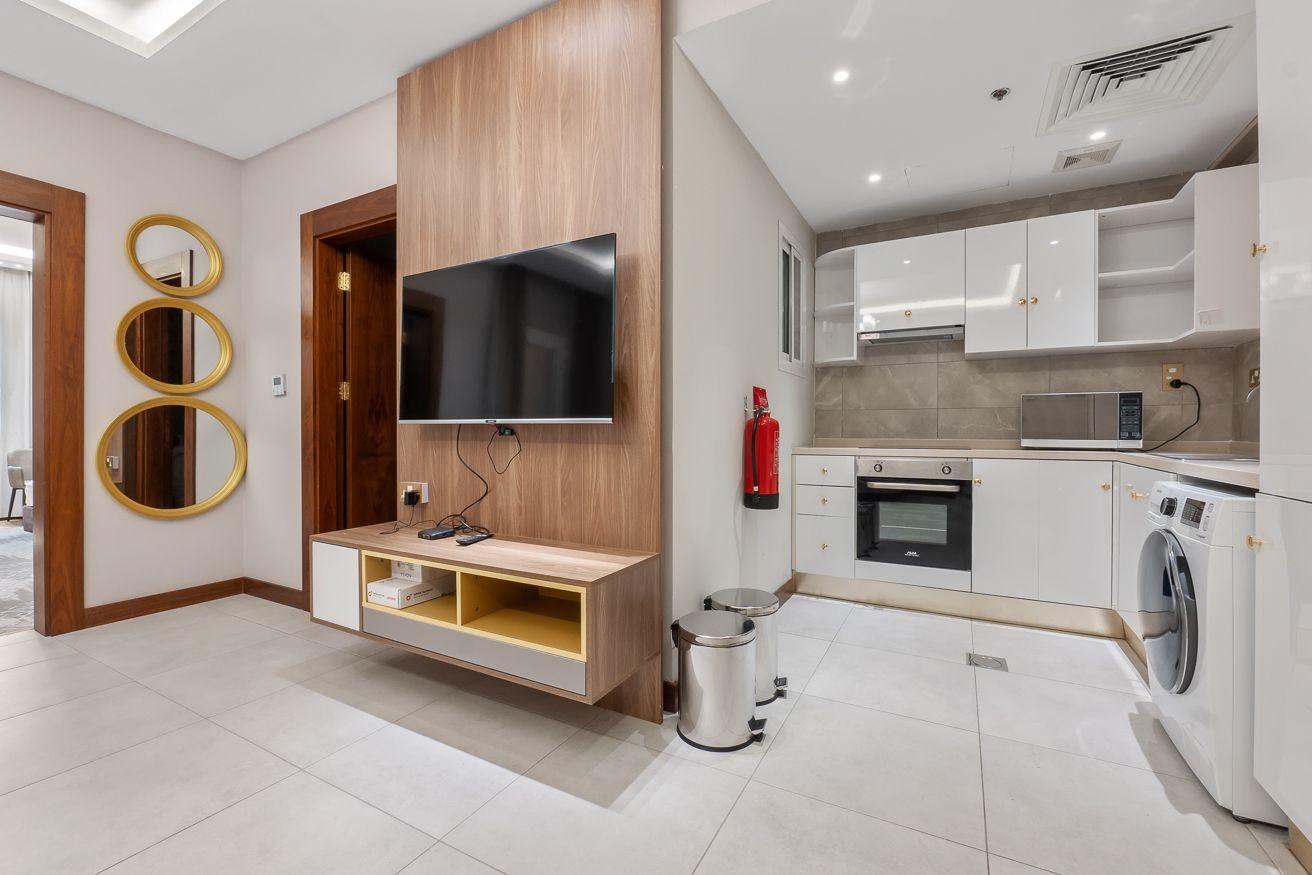 Furnished 1 Bedroom w/ Balcony | Al Mansoura