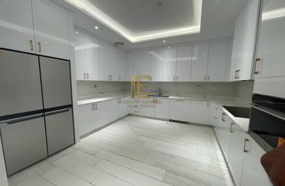Apartment - 2 Bedrooms - 3 Bathrooms for rent in Floresta Gardens - Floresta Gardens - The Pearl Island - Doha Apartment - 2 Bedrooms - 3 Bathrooms for rent in Floresta Gardens - Floresta Gardens - The Pearl Island - Doha