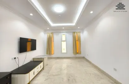 Apartment - 2 Bedrooms - 3 Bathrooms for rent in Muntazah 10 - Al Muntazah - Doha