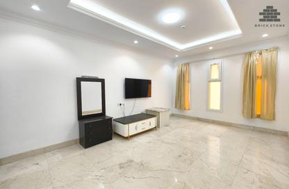 Apartment - 2 Bedrooms - 3 Bathrooms for rent in Muntazah 10 - Al Muntazah - Doha