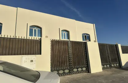 Apartment - Studio - 1 Bathroom for rent in Umm Al Seneem Street - Ain Khaled - Doha