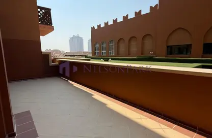 تاون هاوس - 2 غرف نوم - 3 حمامات للايجار في طريق بورتو الغربي - بورتو أرابيا - جزيرة اللؤلؤة - الدوحة