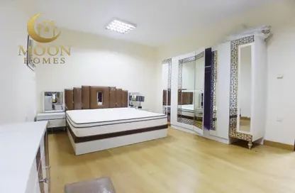 Apartment - 2 Bedrooms - 2 Bathrooms for rent in Al Mansoura - Al Mansoura - Doha