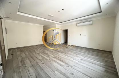 Apartment - 2 Bedrooms - 3 Bathrooms for rent in Thabit Bin Zaid Street - Al Mansoura - Doha Apartment - 2 Bedrooms - 3 Bathrooms for rent in Thabit Bin Zaid Street - Al Mansoura - Doha