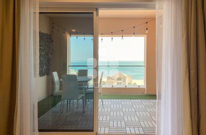 Apartment - Studio - 1 Bathroom for rent in Al Mutahidah Tower - Viva Bahriyah - The Pearl Island - Doha