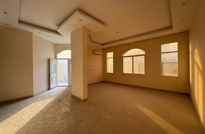 Villa - 7 - 7+ for rent in Umm Salal Mahammad - Umm Salal City - Doha Villa - 7 - 7+ for rent in Umm Salal Mahammad - Umm Salal City - Doha