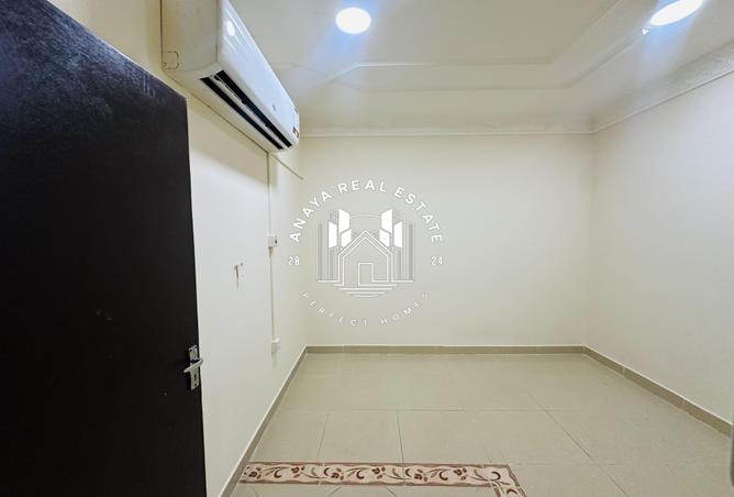 54200245 - Property Image 3