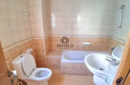 Apartment - 2 Bedrooms - 3 Bathrooms for rent in Hiteen Street - Al Muntazah - Doha